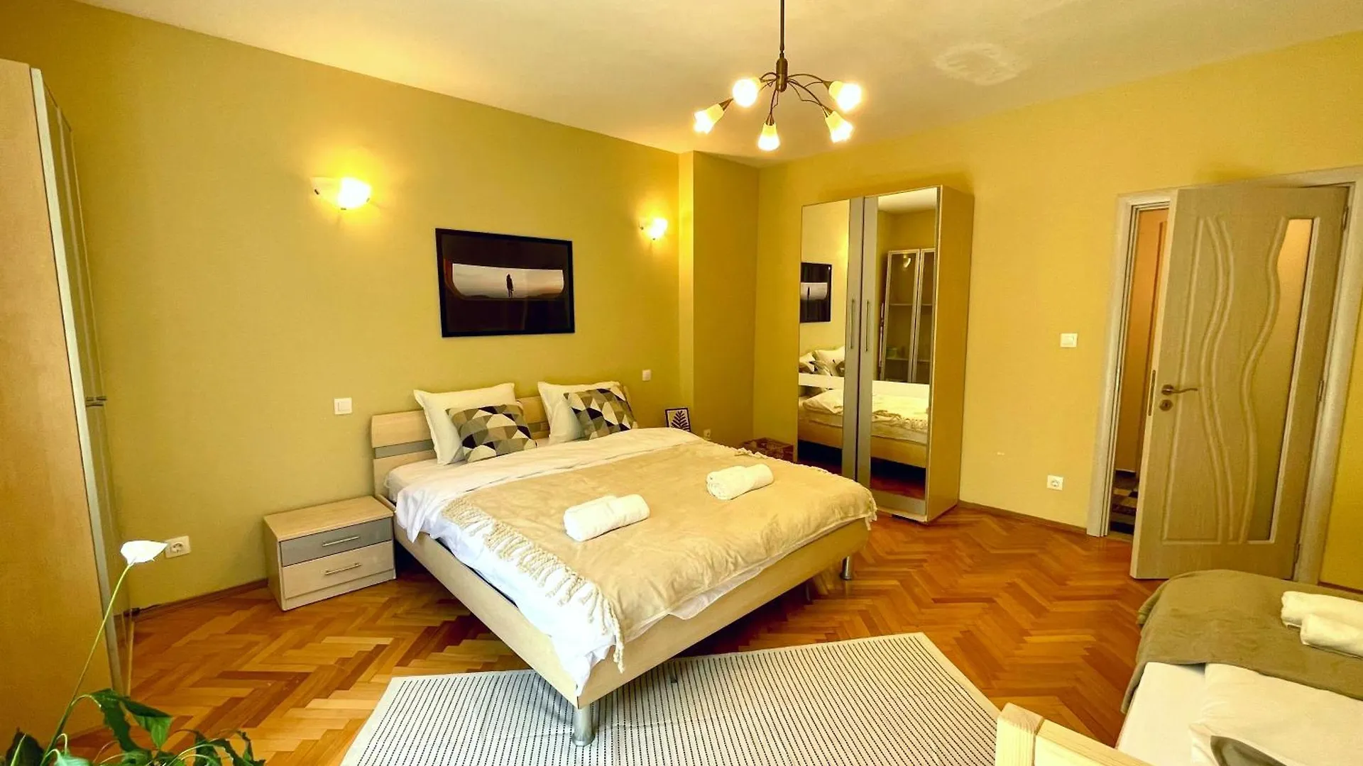Apartment Bohemian Bright & Calm 2Br - Top Center - Private Balcony Sofia Bulgaria
